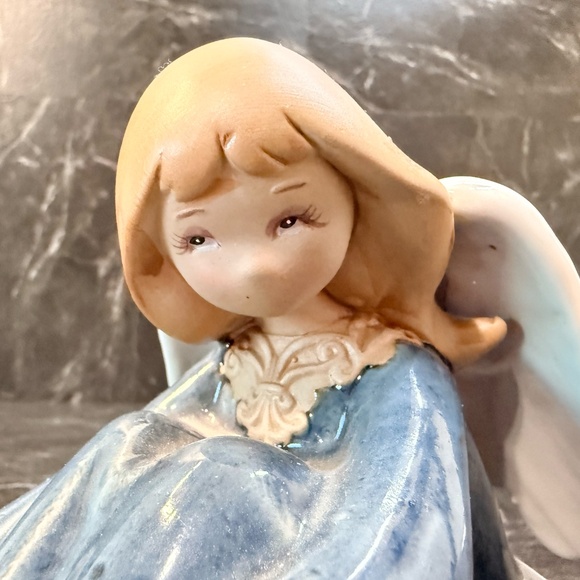 TII COLLECTIONS Ceramic Angel Figurine - Picture 3 of 16